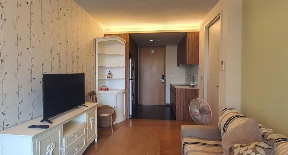 For rent 1 bed condo in Watthana, Bangkok