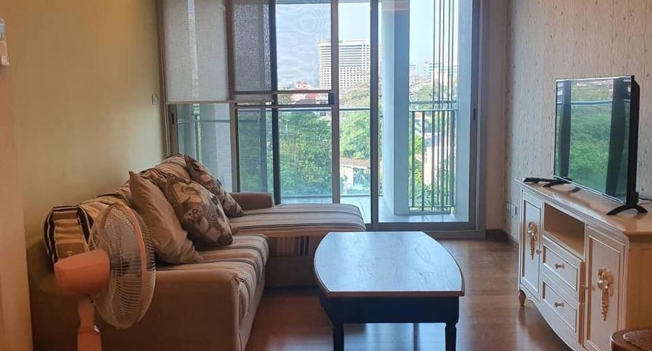 For rent 1 bed condo in Watthana, Bangkok
