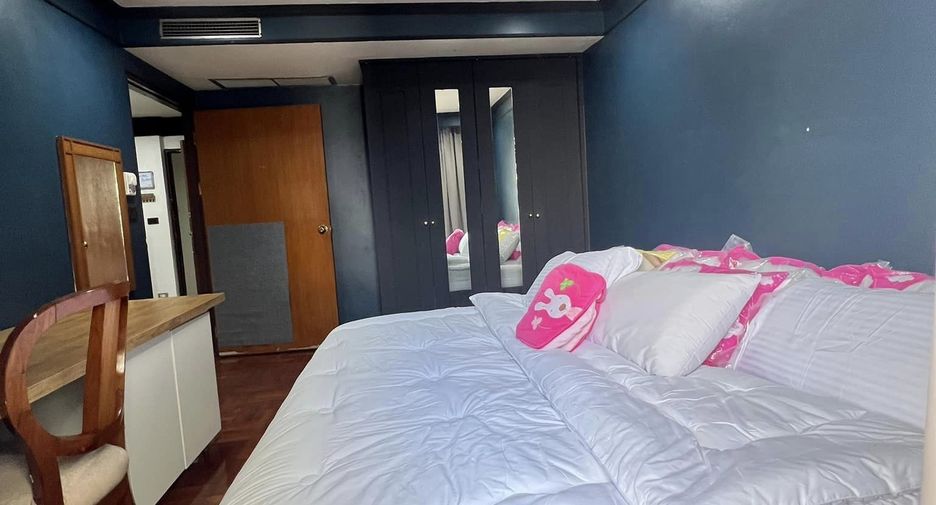 Condo en alquiler de 2 habitaciones en Watthana, Bangkok