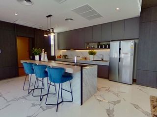 For sale 4 bedrooms house in Mueang Chiang Mai, Chiang Mai