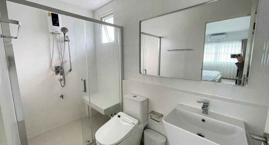Haus zur Miete mit 3 Zimmer in Bang Phli, Samut Prakan