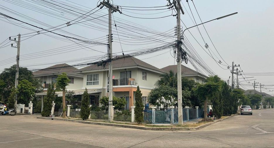 For sale 3 bedrooms villa in Hang Dong, Chiang Mai