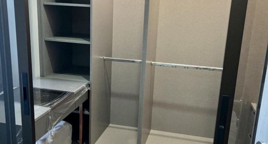 For sale 1 bed condo in Watthana, Bangkok
