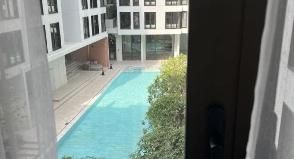 For sale 1 bed condo in Watthana, Bangkok