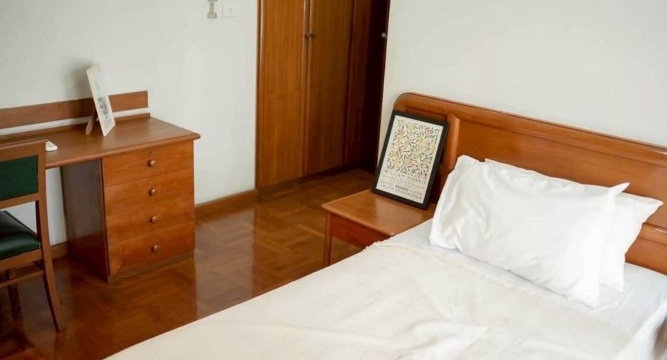 À louer 3 chambres appartement à Khlong Toei, Bangkok