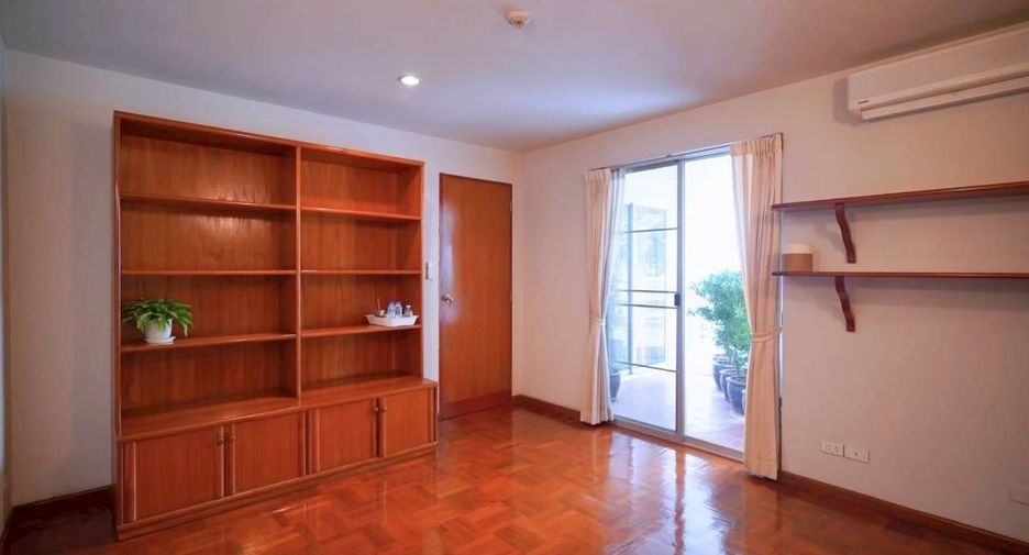 À louer 3 chambres appartement à Khlong Toei, Bangkok