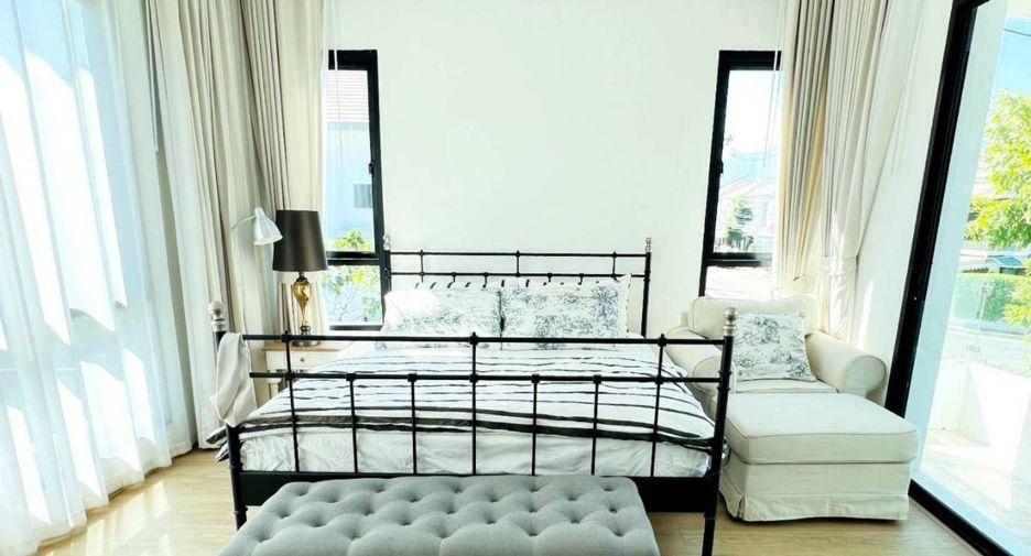 For sale 3 bedrooms house in Mueang Chiang Mai, Chiang Mai