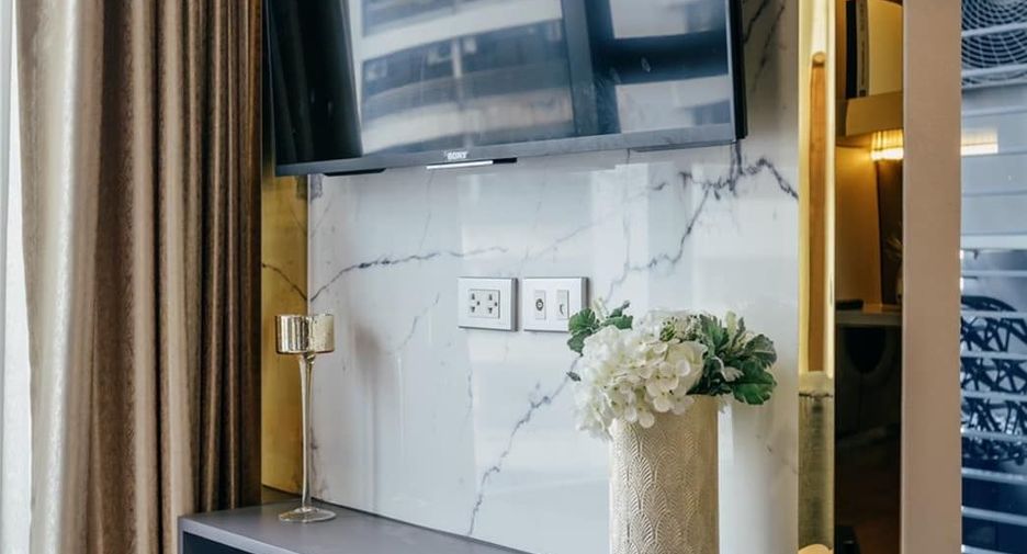 For rent 1 bed condo in Khlong Toei, Bangkok