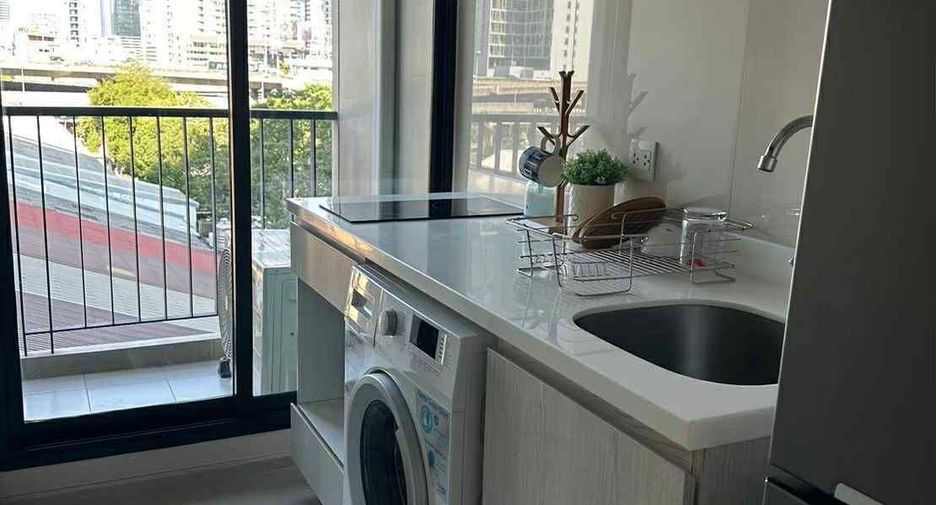 For rent 1 bed condo in Watthana, Bangkok