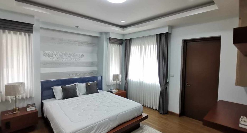 À vendre 4 chambres villa à Hang Dong, Chiang Mai