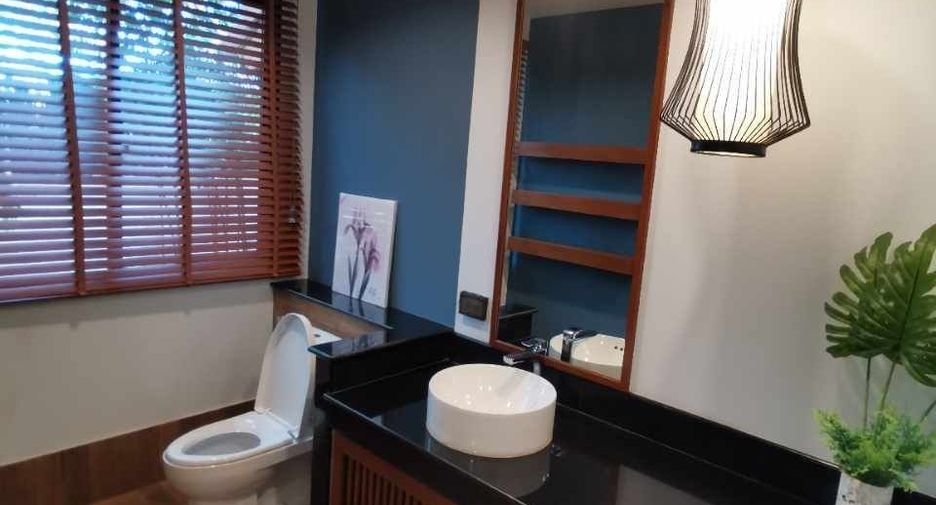 À vendre 4 chambres villa à Hang Dong, Chiang Mai