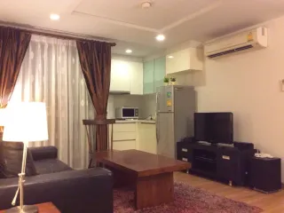 For rent 1 bed condo in Phaya Thai, Bangkok