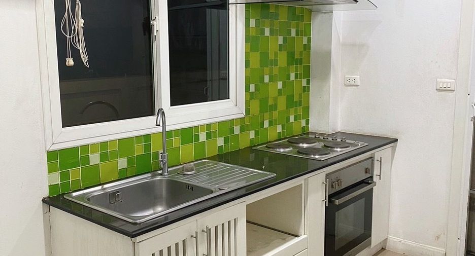 For rent 3 bedrooms house in Mueang Chiang Mai, Chiang Mai