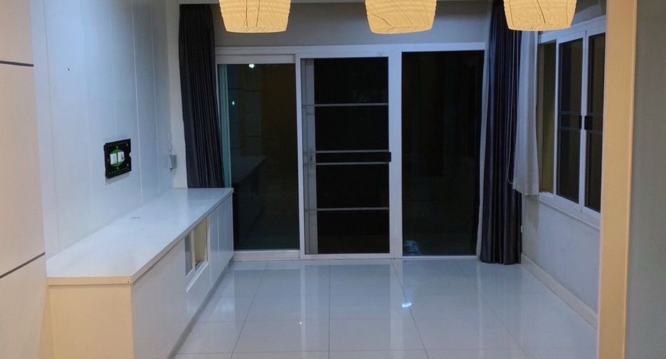 For rent 3 bedrooms house in Mueang Chiang Mai, Chiang Mai