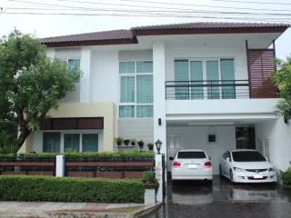 For Rent 3 Bedroom House In Mueang Chiang Mai