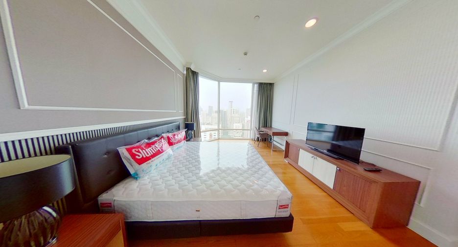 Wohnung zur Miete mit 3 Zimmer in Watthana, Bangkok