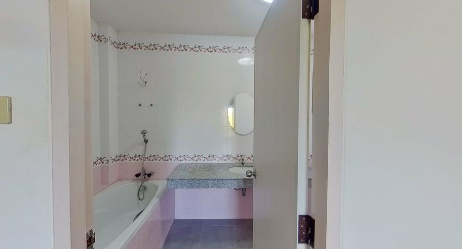 For sale 3 bedrooms house in San Sai, Chiang Mai