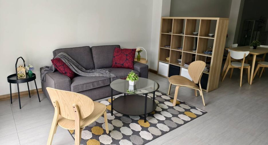 For sale 2 bedrooms townhouse in Mueang Chiang Mai, Chiang Mai