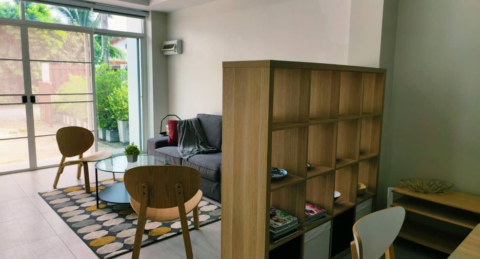 For sale 2 bedrooms townhouse in Mueang Chiang Mai, Chiang Mai