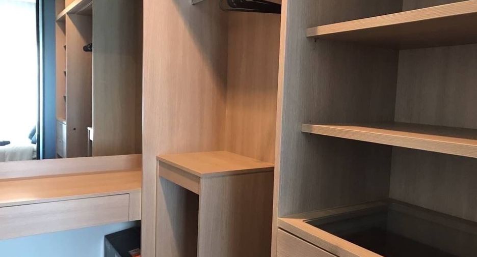 À vendre 1 chambre condo à Huai Khwang, Bangkok