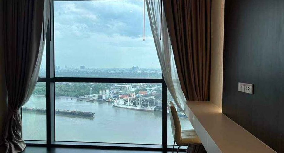For rent 3 bedrooms condo in Yan Nawa, Bangkok