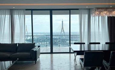 For rent 3 bedrooms condo in Yan Nawa, Bangkok