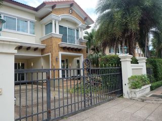 Продажа 4 спальни дом в Mueang Chiang Mai, Чианг Маи