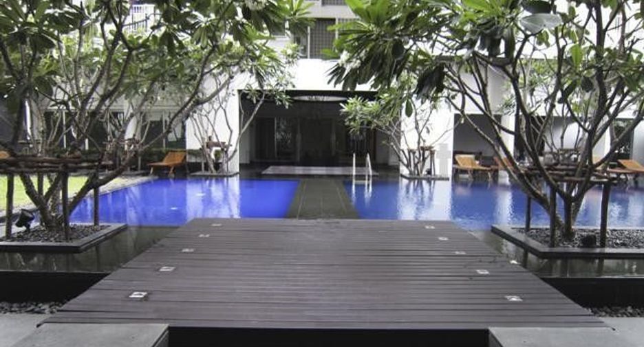 For rent 2 bedrooms condo in Watthana, Bangkok