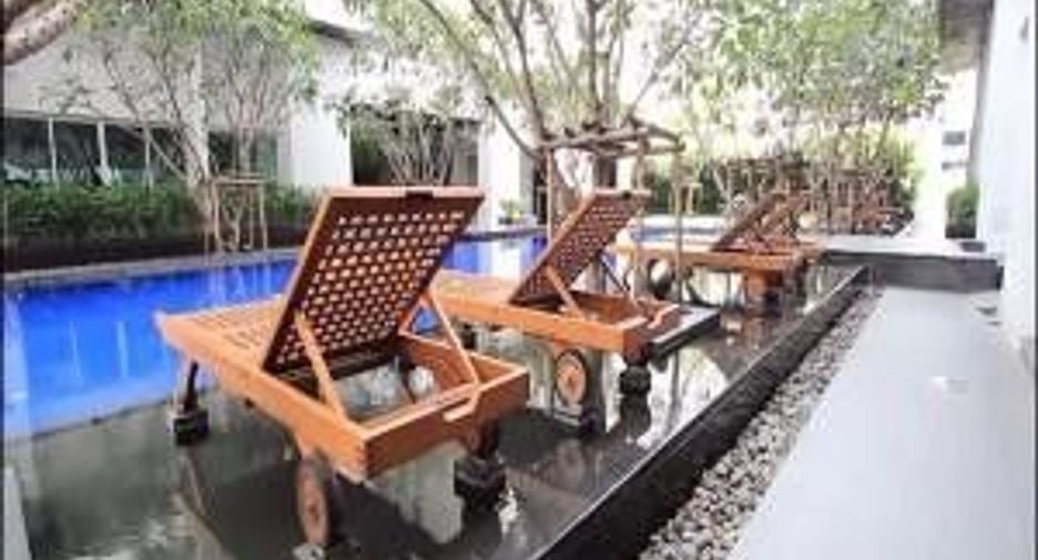 For rent 2 bedrooms condo in Watthana, Bangkok