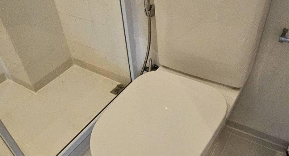 Wohnung zur Miete mit 2 Zimmer in Chom Thong, Bangkok