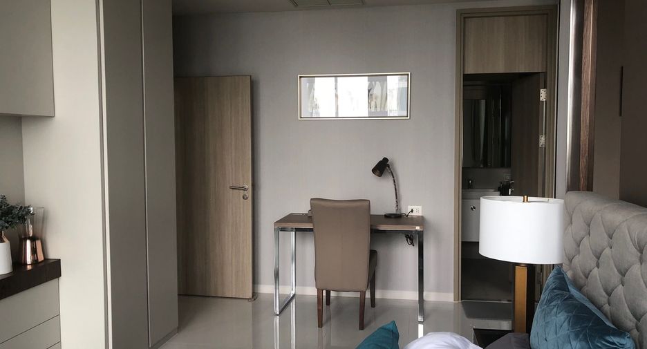 Condo en alquiler de 2 habitaciones en Pathum Wan, Bangkok