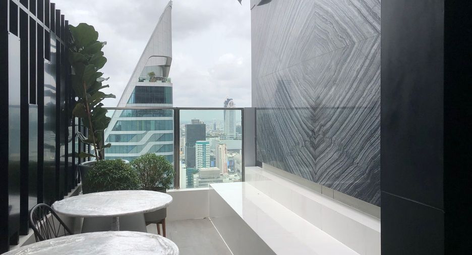 Condo en alquiler de 2 habitaciones en Pathum Wan, Bangkok
