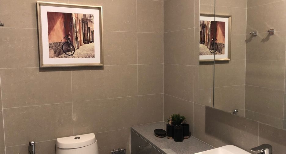 Condo en alquiler de 2 habitaciones en Pathum Wan, Bangkok