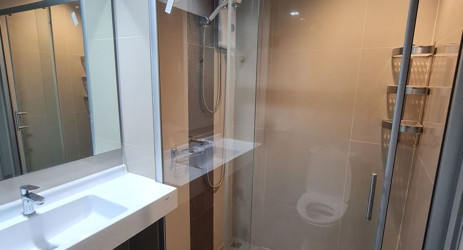 For sale and for rent 1 bed condo in Phra Khanong, Bangkok