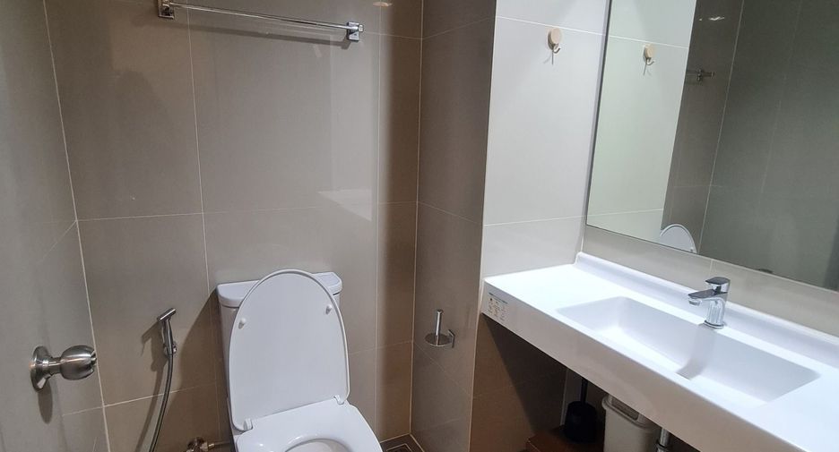 For sale and for rent 1 bed condo in Phra Khanong, Bangkok