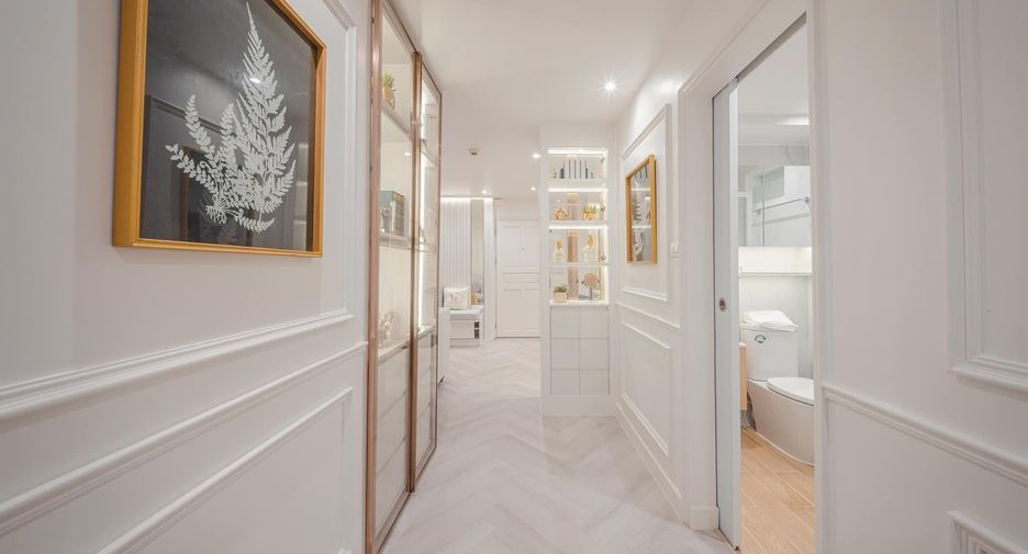 For rent 2 bedrooms condo in Yan Nawa, Bangkok