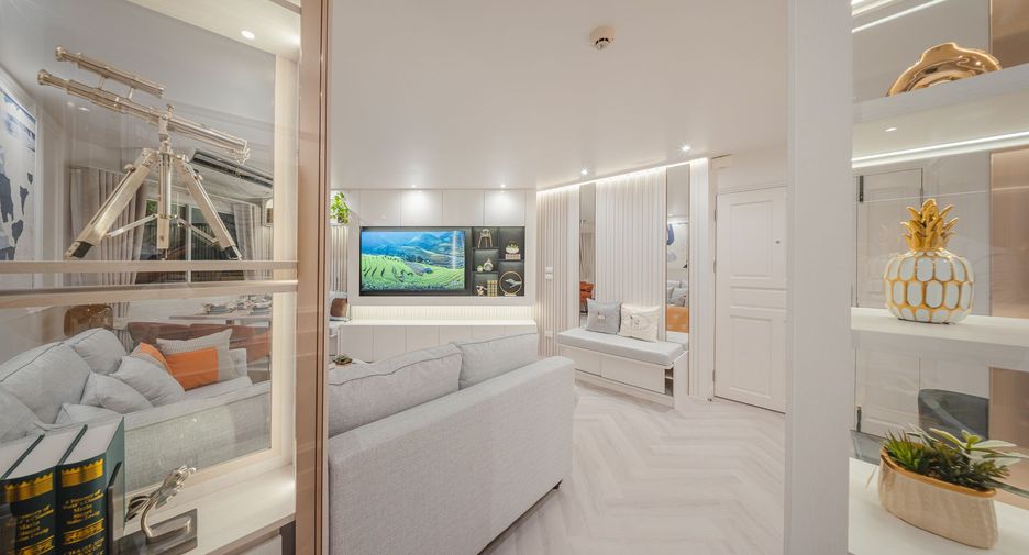 For rent 2 bedrooms condo in Yan Nawa, Bangkok
