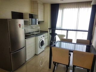 Wohnung zum Kauf mit 2 Zimmer in Huai Khwang, Bangkok