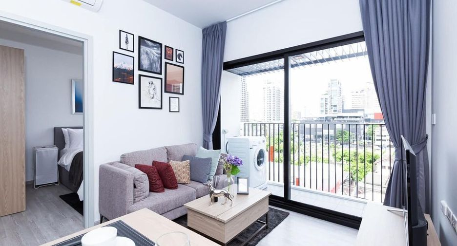 For sale 1 bed condo in Watthana, Bangkok