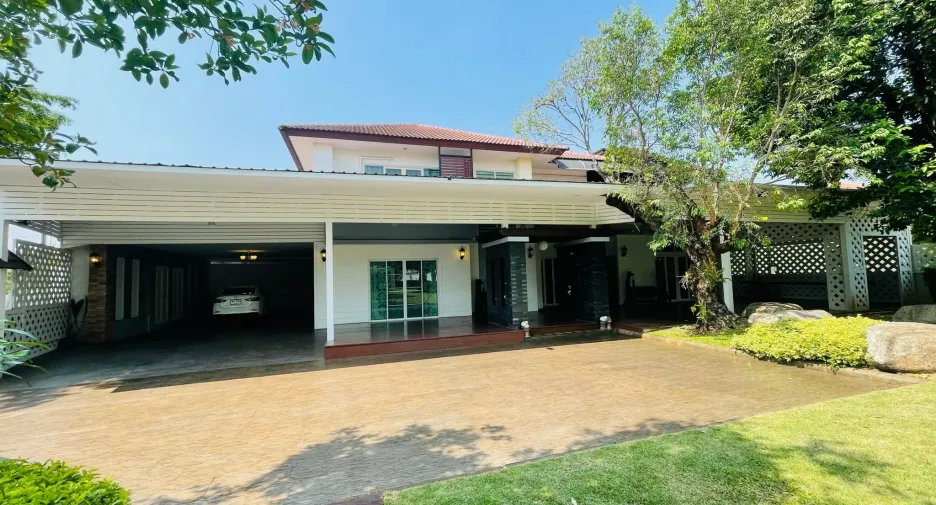 出售 5 卧室 独立屋 在 Mueang Chiang Mai, Chiang Mai