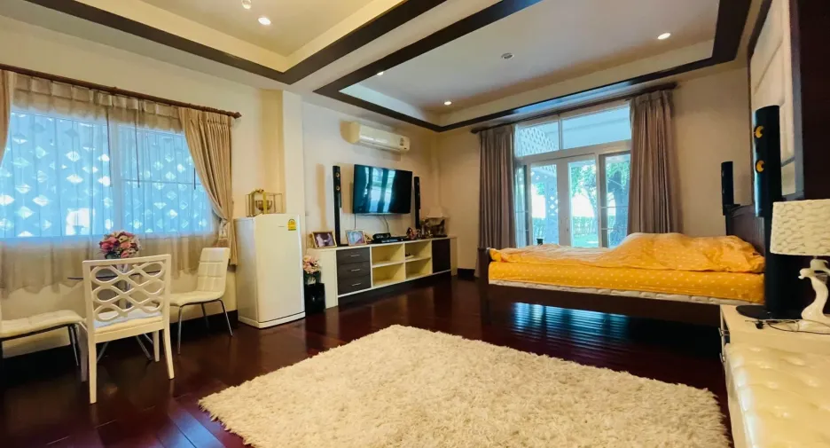出售 5 卧室 独立屋 在 Mueang Chiang Mai, Chiang Mai