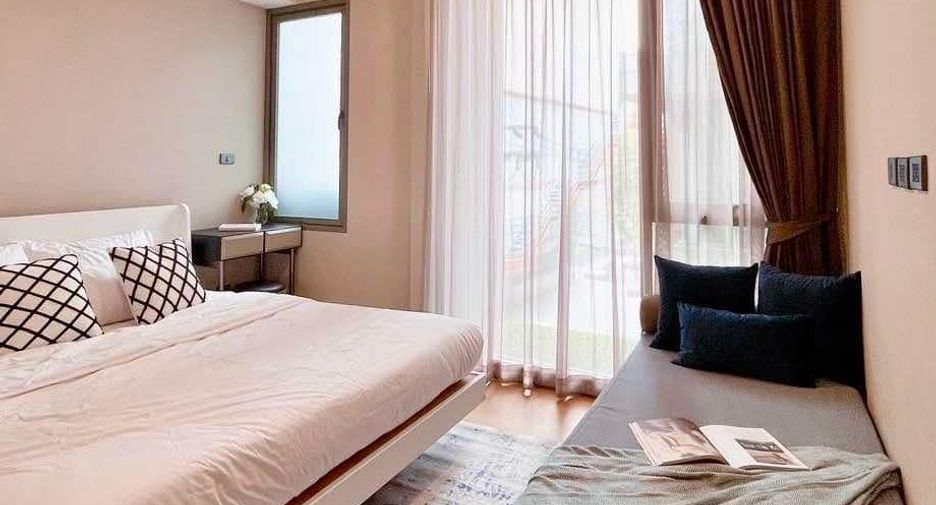 For rent 2 bedrooms condo in Watthana, Bangkok