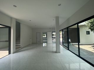 出售 4 卧室 别墅 在 San Kamphaeng, Chiang Mai