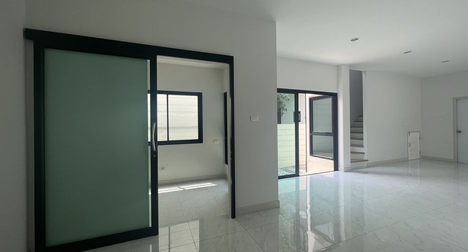 For sale 4 ベッドルーム villa in San Kamphaeng, Chiang Mai