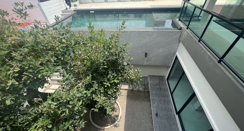 For sale 4 ベッドルーム villa in San Kamphaeng, Chiang Mai