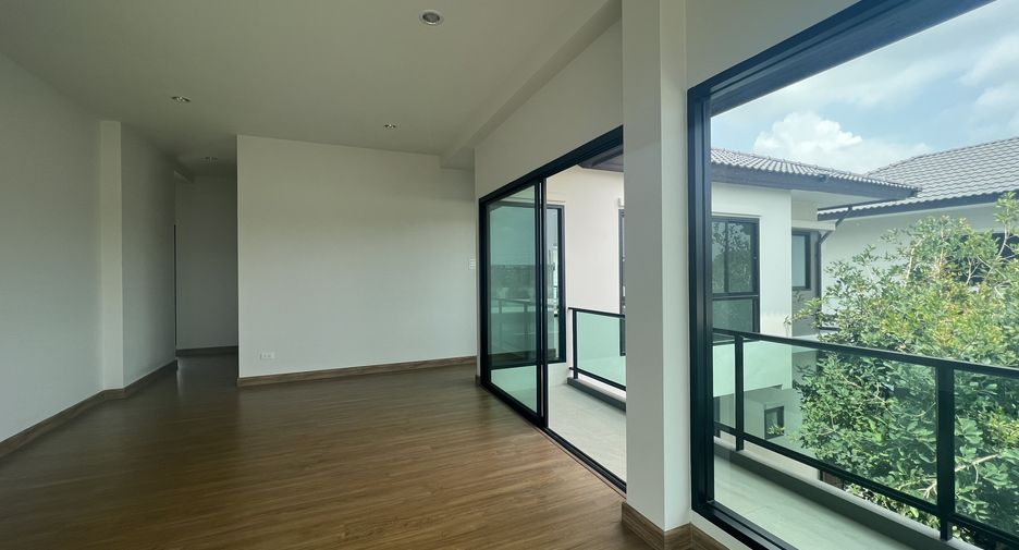 For sale 4 ベッドルーム villa in San Kamphaeng, Chiang Mai