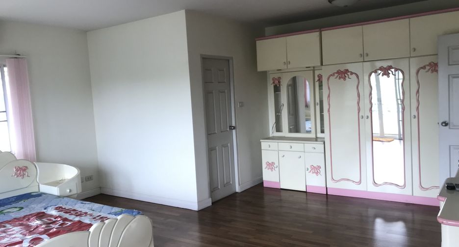 For sale 5 bedrooms house in Doi Saket, Chiang Mai