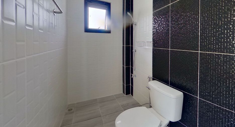 Casa en venta de 4 habitaciones en Doi Saket, Chiang Mai