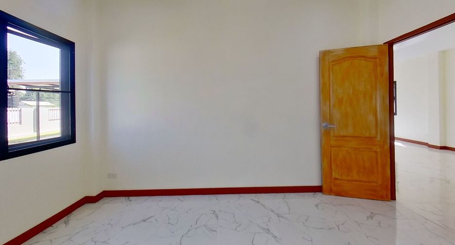 Casa en venta de 4 habitaciones en Doi Saket, Chiang Mai