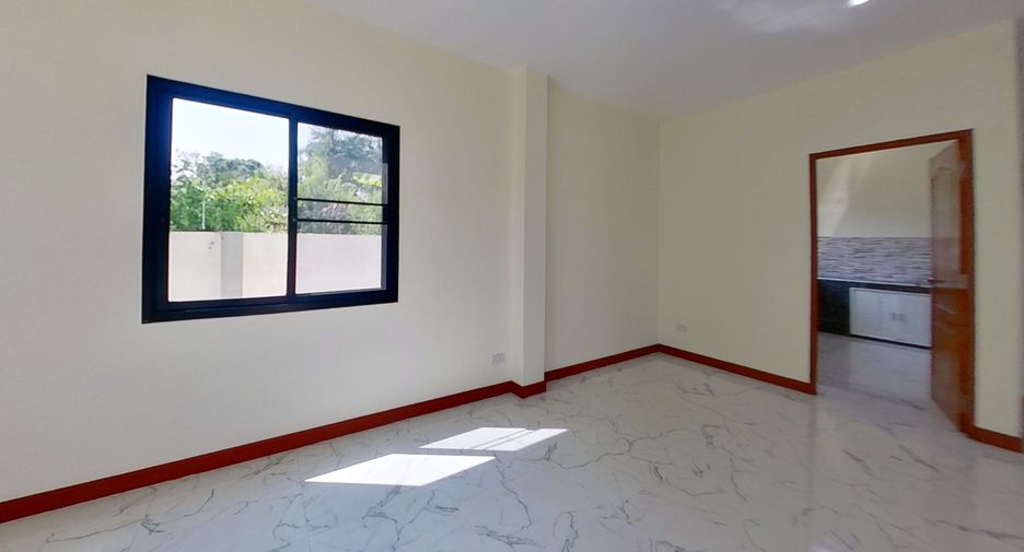 Casa en venta de 4 habitaciones en Doi Saket, Chiang Mai